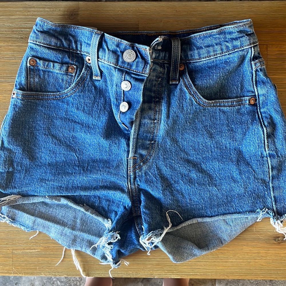 Levi 501 Jean Shorts